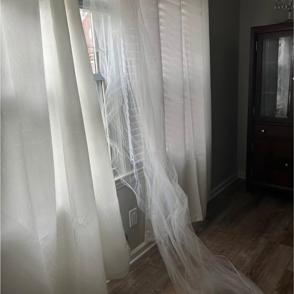 Ivory veil with blusher
